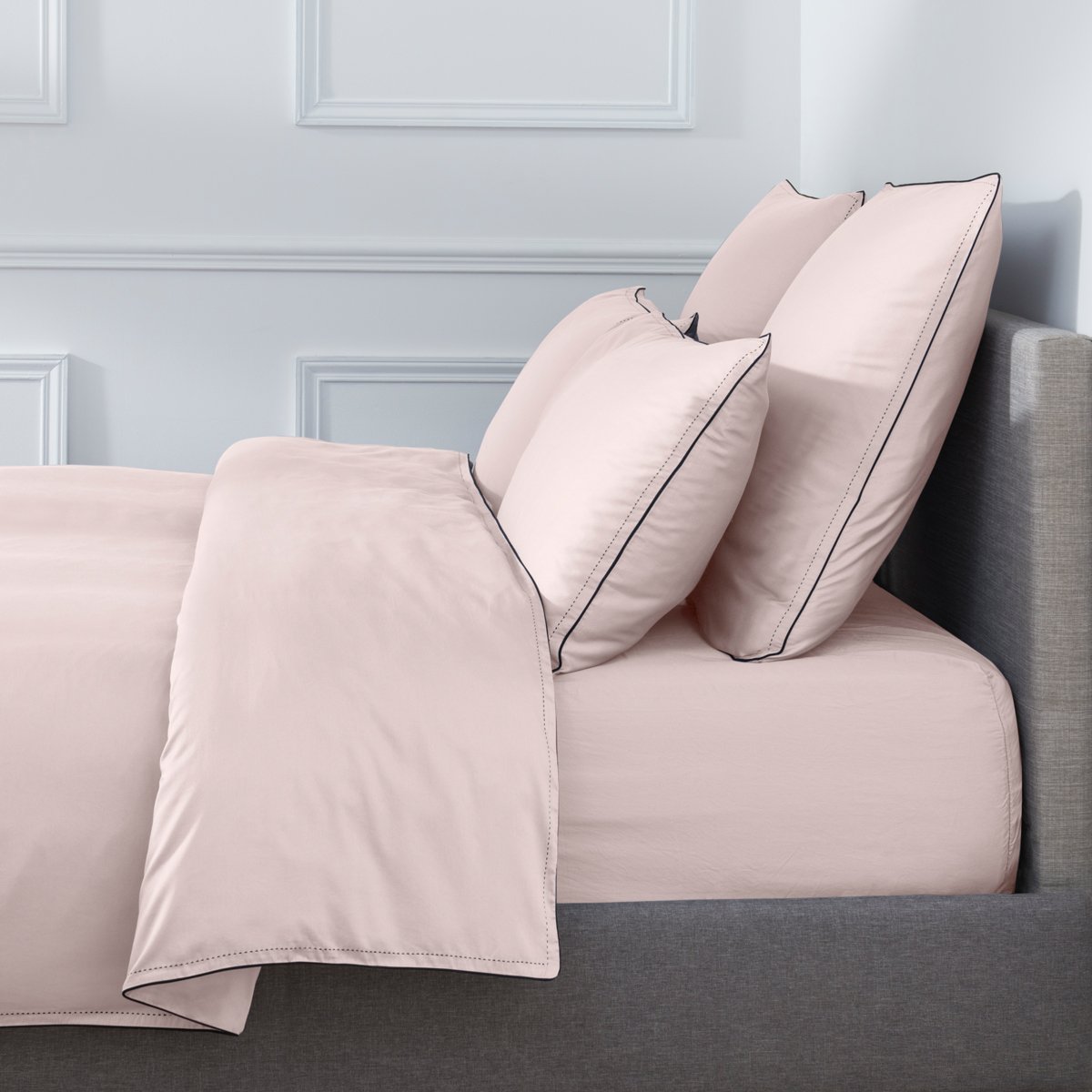 Housse de couette PURE WHITE satin lavé nude - finition black